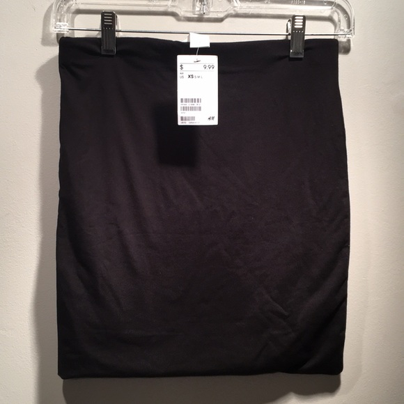 H&M mini basic black skirt - Picture 3 of 3